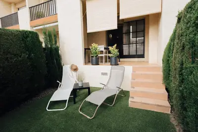 Image de Appartement en duplex avec climatisation et piscine commune près des plages d'Empúries.