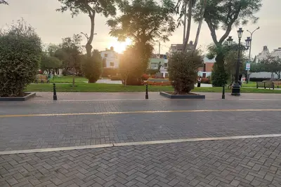 Image de Departamento en Primer Piso Frente a Parque, 2 Cuartos, 2 Baños, Mascotas sí :)