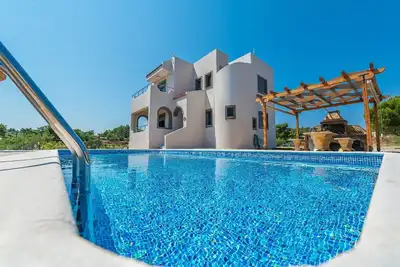 Image de Suns Reach Villa by Renthub