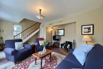 Cottage 460 - Clifden - sleeps 5 guests  in 3 bedrooms