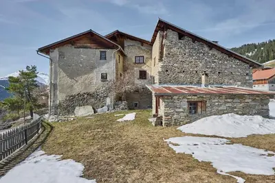 Image de Maison de vacances Lohn Gr pour 1 - 4 personnes avec 2 chambres à coucher - Bâtiment historique