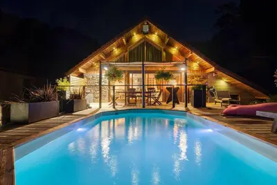 Image de Le Chalet des Eaux | Piscine