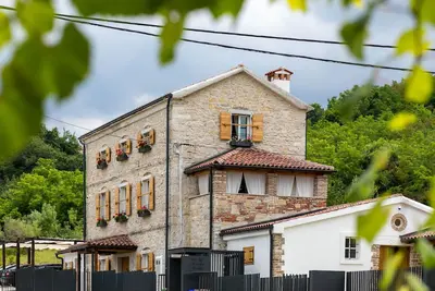 Image de Villa Blazeni Miroslav Bulesic in Central Istria for 8 people with private heated pool and sauna