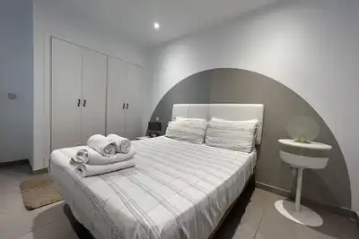 Image de Spacious cozy 2br/2ba in the city center