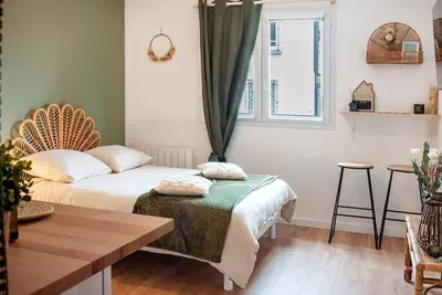 Image de \"Le nid Briochin\", studio au coeur de Saint-Brieuc