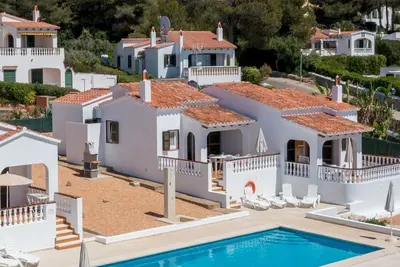 Image de V84a | Villa Est - Deux Chambres Villa, Couchages 4