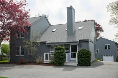 Image de Falmouth Heights, There's Nothing Better! Cheap Rates, Gourmet Kitchen, A+ Loc