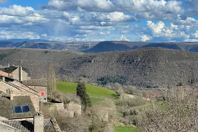 Image de Gîtes Cantou du Viaduc 16 personnes - Aveyron - Montjaux - vue viaduc de Millau