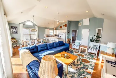 Image de Spacious, Oceanside 5/Br with pool, spa and outdoor shower - Sunday turnover!