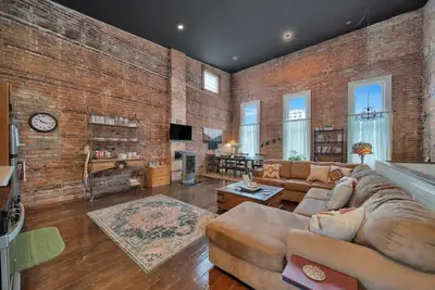 Image de The Noble Loft in Downtown Lexington!