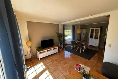 Image de Neu! In Kürze Verfügbar + Hunde Willkommen + Garten Voll Eingez. unt + Wlan Gratis + in Ruhiger Feriensiedlung Direkt Hinter dem Deich / Strand + Volle Ausstattung + Eigener Garten