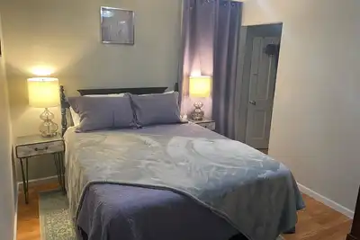 Image de The East End Cabana - 2 bed 2 bath house right between downtown & State Capitol