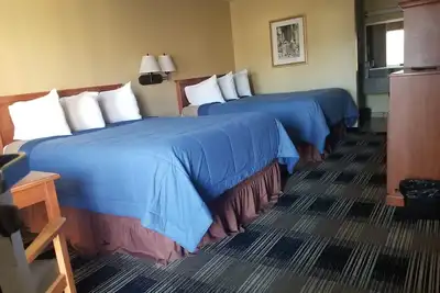 Image de Oakridge Inn & Suites