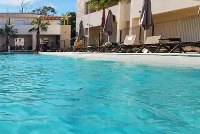 Image de Appart tout inclus, pieds dans l'eau, idéalement situé