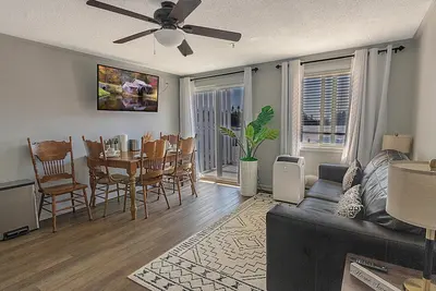 Image de Ml 243: Winter Glow | Ski Days & Starry Nights in a Cozy Mountain Escape