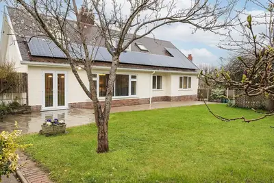 Image de Modern Holiday Cottage - Perfectly placed for visiting Cardigan Town & exploring the coastline