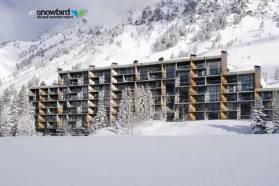 Image de Snowbird's Premier Ski-in Ski-out Suite @ Iron Blosam Lodge