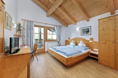Image de Appartement \"Hirzer\" avec vue sur les montagnes, jardin partagé et Wi-Fi