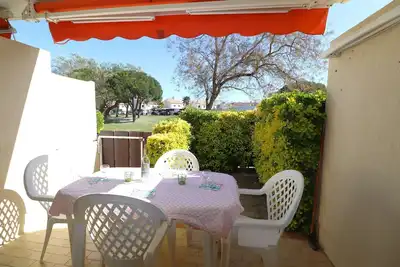 Image de 2 pièces cabine rez de jardin parking