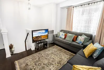 Image de Tranquil Oasis ~ Spacious 4br ~ Mississauga