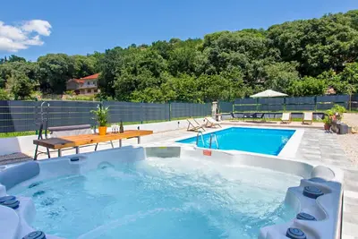 Image de Appartement Dogan by Interhome
