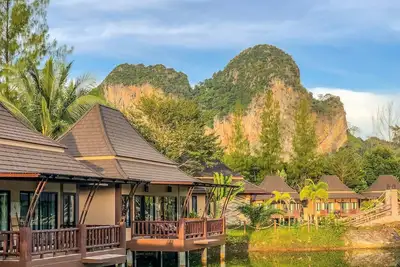 Image de Spa days above Portland's Fountain District