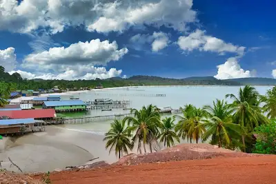 Stay blocks from Oregon Convention Center