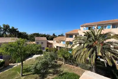 Image de Appartement 4 couchages climatisé- piscine privée, proche centre ville et plages