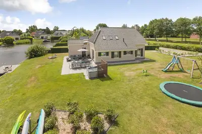 Image de Lieskehuis Wellness de Luxe 10+2 by Interhome