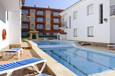 Image de Promotion à 200m de la plage, duplex 4 chambres avec piscine, WiFi et parking gratuits