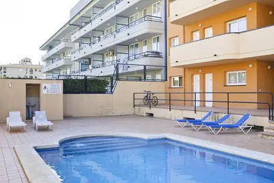Image de Appartement cosy avec piscine, terrasse et Wifi à 800m de la plage, 4 pers max, Torroella de Montgrí