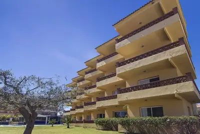Image de Appartement rénové avec piscine, proche plage, Wi-Fi gratuit, animaux acceptés