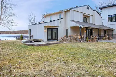 Image de Buckhorn Beach Retreat