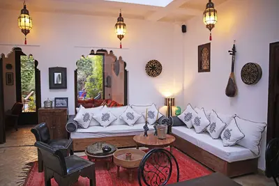 Superbe Riad privé Rose Jade avec piscine et jardin!