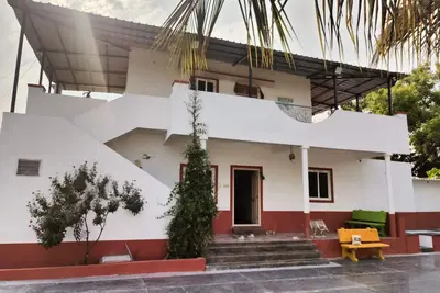Image de Idyllic Getaway Amidst Guava And Mango Trees