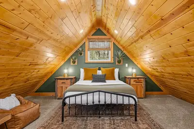 Image de Mountain Escape/Hot Tub/Sauna/Firepit/Beach Access