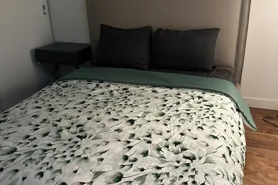 Image de Cozy 2 bedroom apartment in the heart of Downtown by Canada Life Center