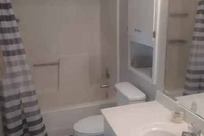 Image de Experience Serene Living in this Newly Furnished Home on 10 Acres of Tranquility