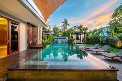 Image de Luxury 6 bedroom villa private pool near Uluwatu Bingin surfing beach Jimbaran