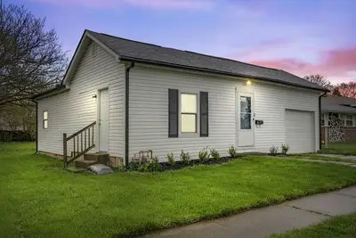 Image de Beautiful cozy home in Fairborn. Maid service included!