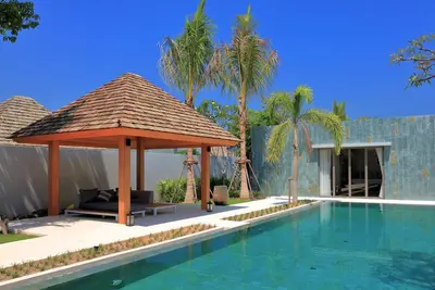 Image de Luxury brand new villa with maid Anchan Tropicana