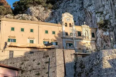 Image de Elegant venue in the center of Palermo just 150 meters from the metro