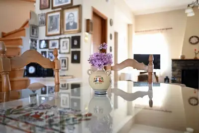 Image de The Teacher's House