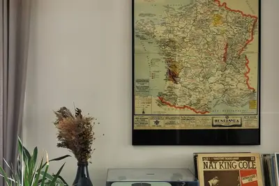 Image de Entire calm apartment very close to Paris (metro 5min) and the Canal (2min walk)