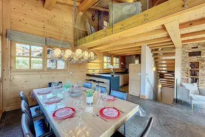 Image de Superbe chalet au calme avec jardin, garage et Wifi