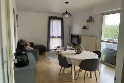 Image de T2 lumineux à 300m de la plage