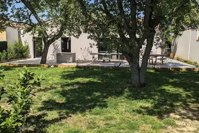 Image de 20 min d'Avignon - Villa \"Les ChĂŞnes\" 4 chambres - 12 personnes maximum.
