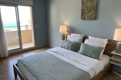 Image de Sunnydaze Monaco beach apartment