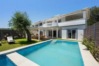 Image de Bh841 - C - Villa Kerkyra