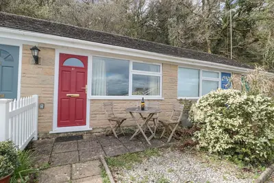 Image de 27 Fernhill Heights, romantic, with a garden in Charmouth